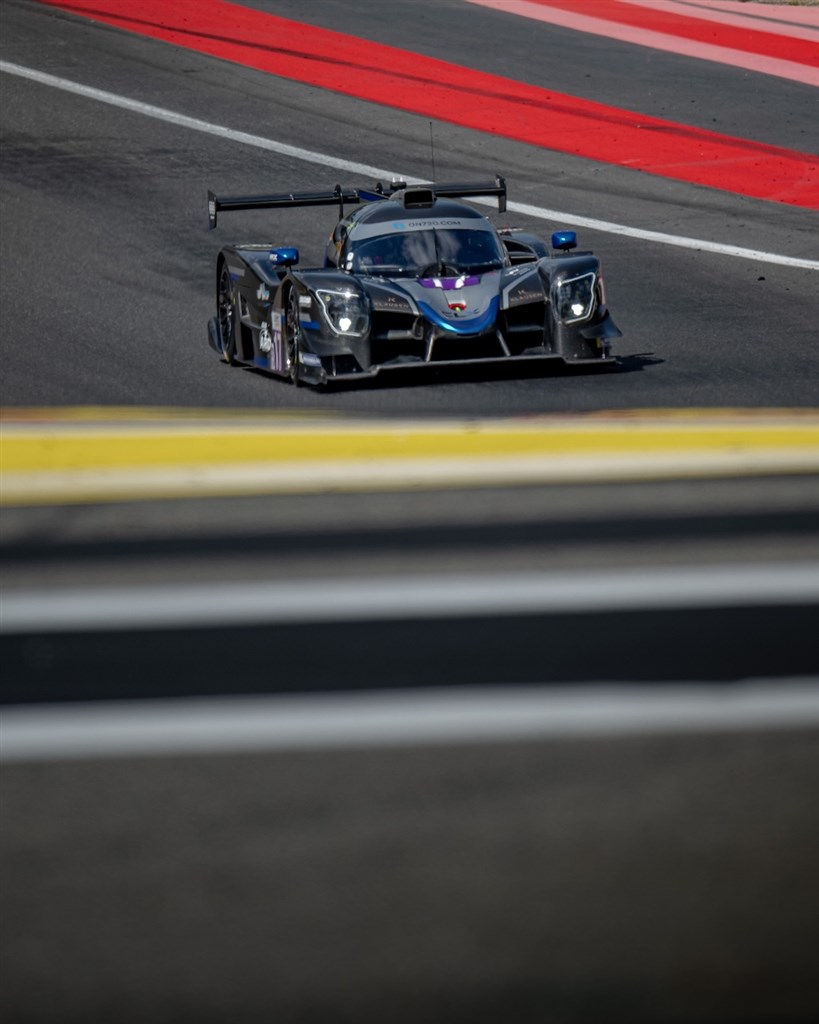 Theodor Jensen sigter på mesterskabstitel på Silverstone denne weekend. 
(Foto: Ben De Macedo - CLX Motorsport)